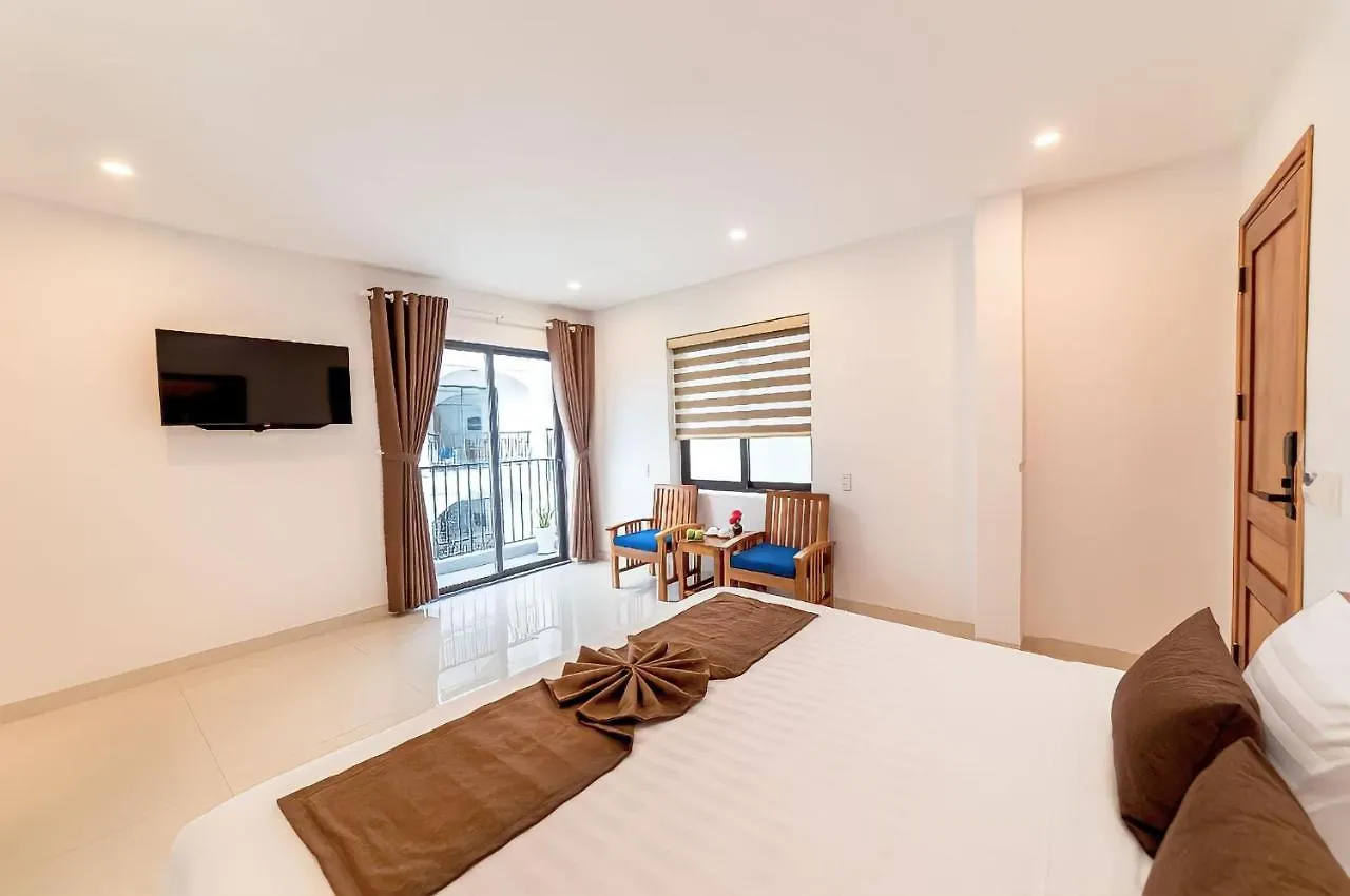 Tomorrow Hoi An Villa Hotel